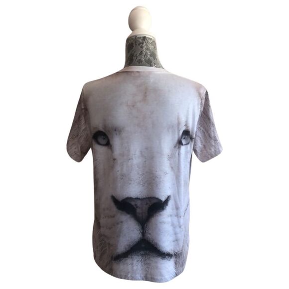 Beloved White Lion Unisex Tee Size Large - Picture 2 of 7
